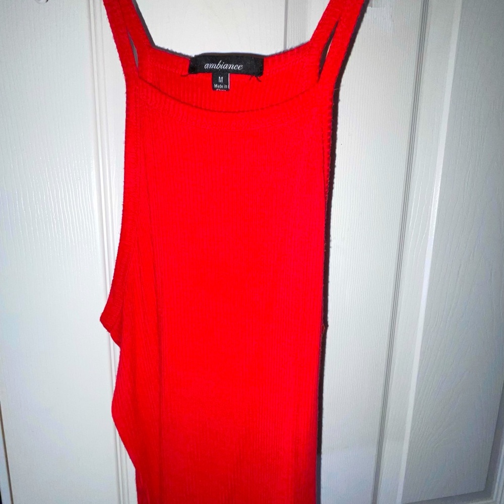 RED TANK TOP